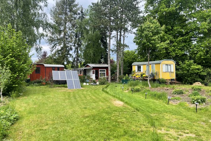 Traumhafter Garten mit Stellplätzen