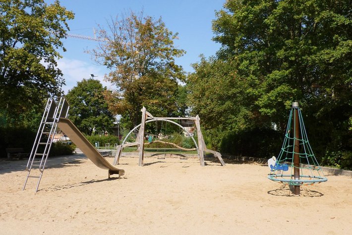 Spiel-, Bolz- und Streetballplatz Ratswerder