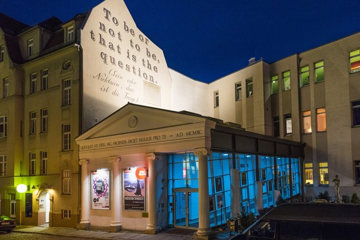 neues theater